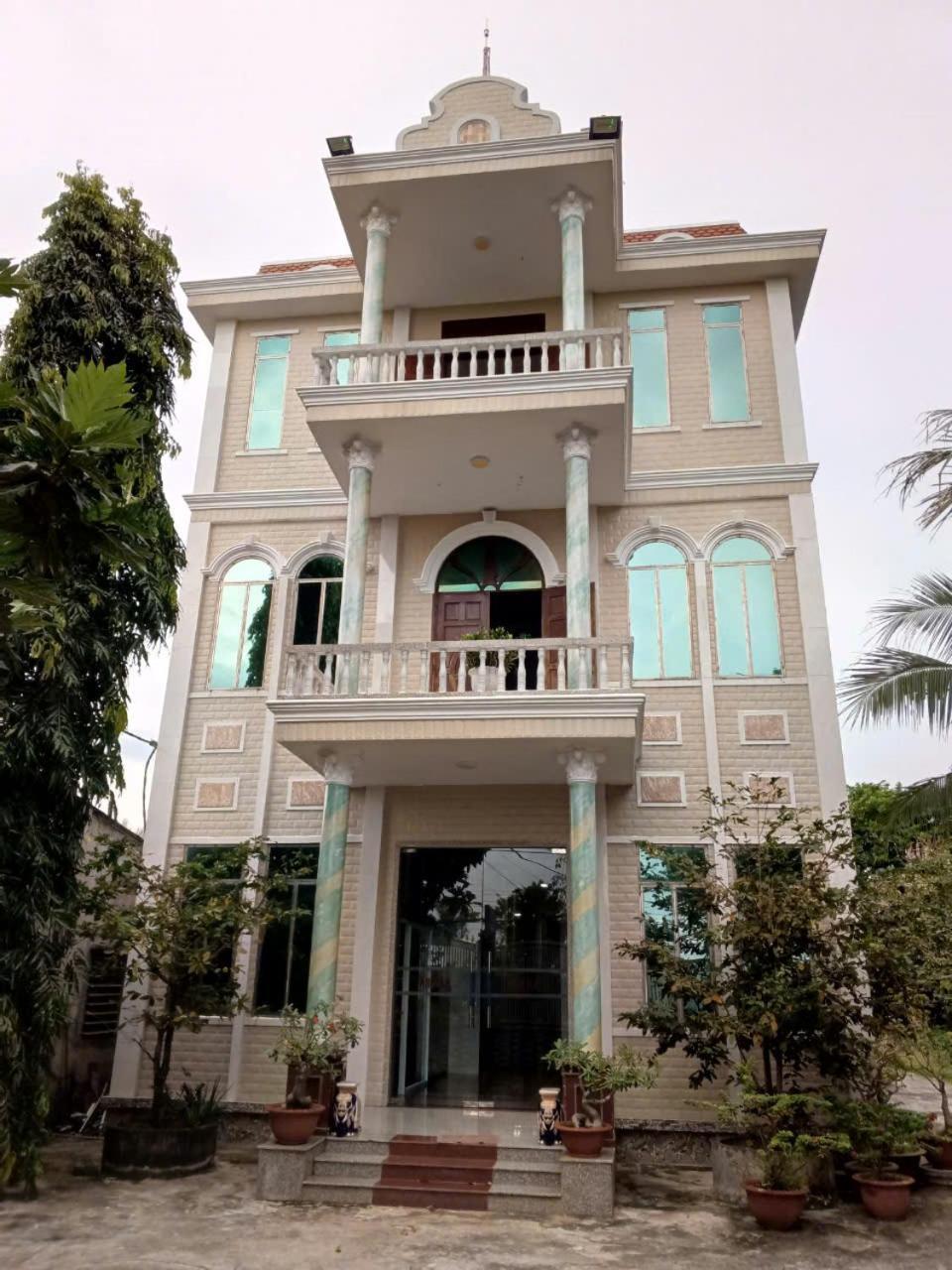 Nha Nghi Vu Hoang Guest House Dinh Quan Exterior photo